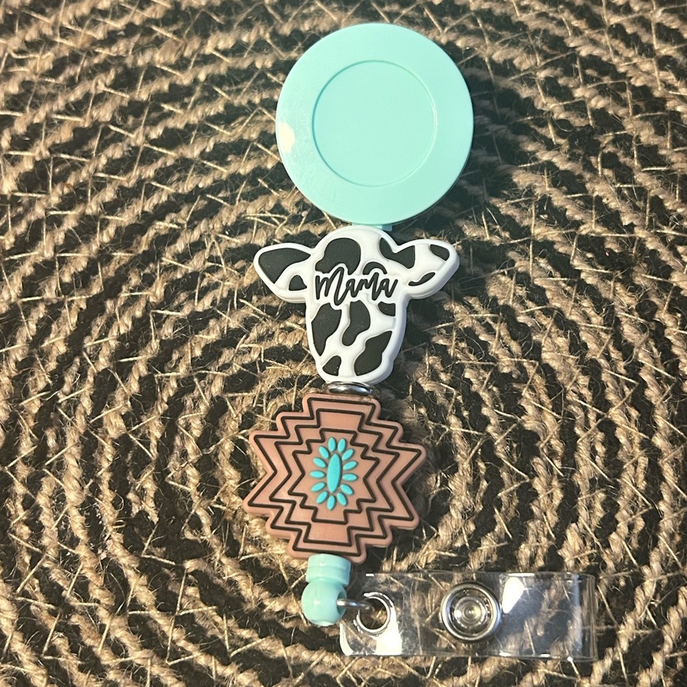 Country Mom Badge Reel
